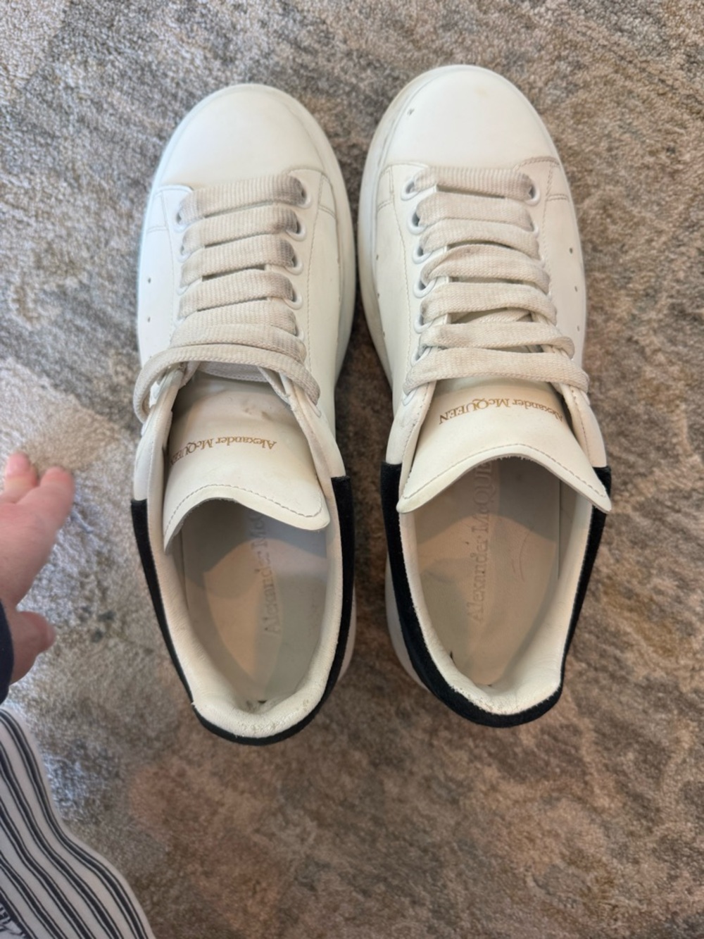 Alexander McQueen Men’s White Leather Oversized Sneaker - Picture 5 of 6